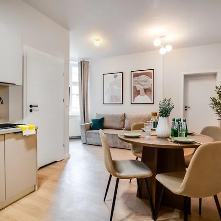 Elegancki Z Miejscem Do Pracy Obok Mtp Apartamento *